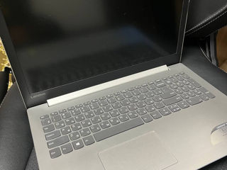 Laptop pentru studii/muncă
