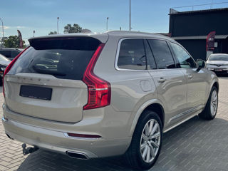 Volvo XC90 foto 4