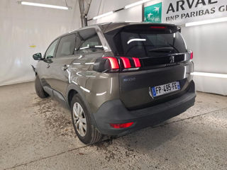 Peugeot 5008 foto 2