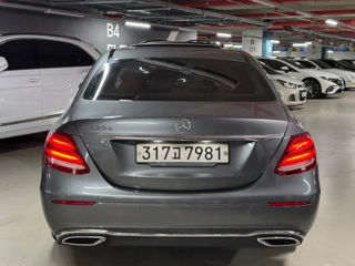 Mercedes E-Class foto 4