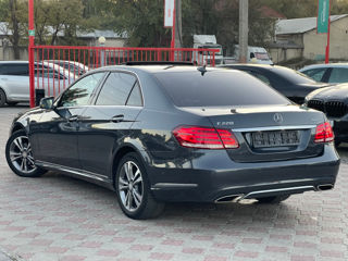 Mercedes E-Class foto 3