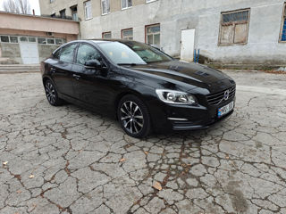 Volvo S60 foto 2