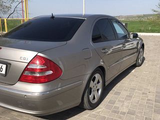 Mercedes E Class foto 3