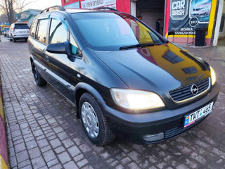 Opel Zafira foto 3