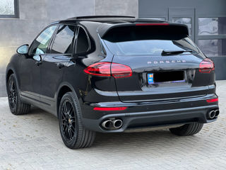 Porsche Cayenne foto 3