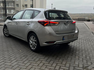 Toyota Auris foto 3