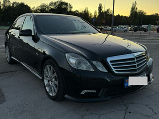 Mercedes E-Class foto 1