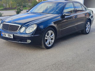 Mercedes E-Class foto 9