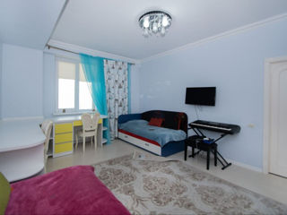 Apartament cu 2 camere, 147 m², Centru, Chișinău foto 13