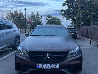 Mercedes E-Class foto 6