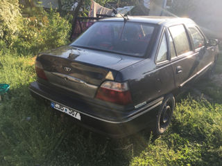 Daewoo Nexia foto 2