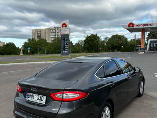 Ford Mondeo foto 3