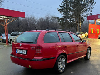 Skoda Octavia foto 4