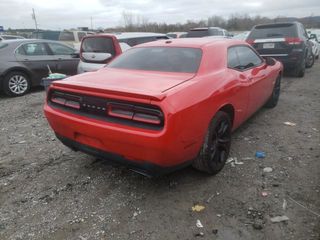 Dodge Challenger foto 3