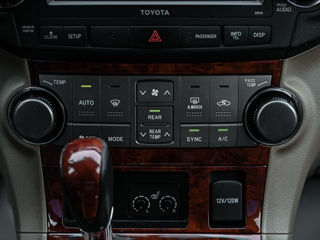 Toyota Highlander foto 14