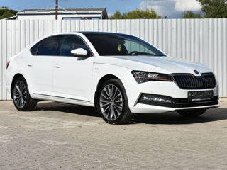 Skoda Superb foto 2