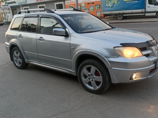 Mitsubishi Outlander foto 3