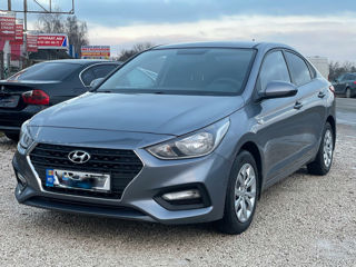 Hyundai Accent foto 3