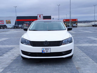 Volkswagen Passat foto 2