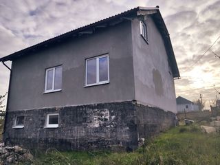 Vînd casă cu 3 nivele nefinisata în apropiere de Chișinău foto 10