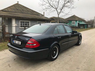 Mercedes E-Class foto 5