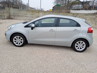 KIA Rio foto 9