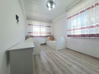 Apartament cu 2 camere, 60 m², Buiucani, Chișinău foto 8