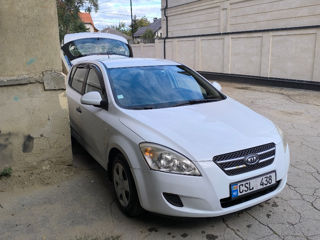 KIA Ceed foto 2