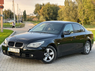 BMW 5 Series foto 1