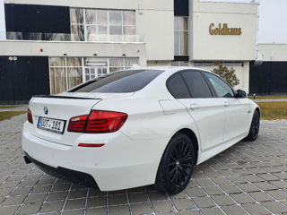 BMW 5 Series foto 4