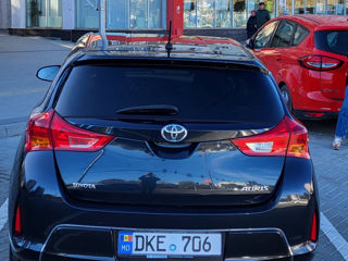 Toyota Auris foto 2