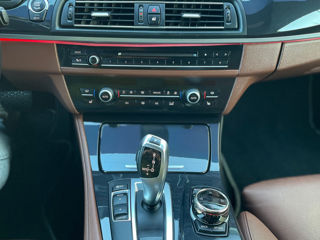 BMW 5 Series foto 7