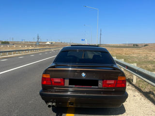 BMW 5 Series foto 8