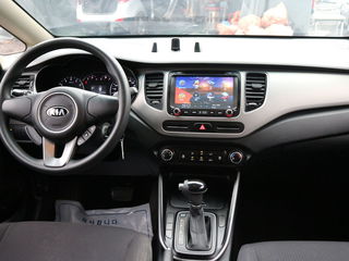 KIA Carens foto 3