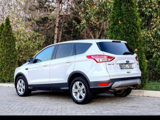 Ford Escape foto 3