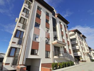 Apartament cu 5 camere, Durlești, str. Dimo, 114000 € ! foto 1