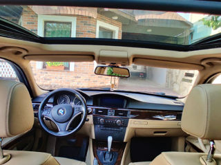 BMW 3 Series Touring foto 7