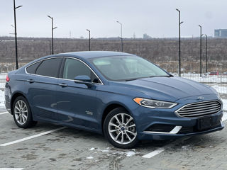 Ford Fusion foto 1