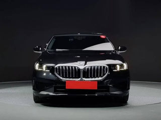 BMW 5 Series foto 3