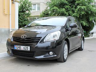 Toyota Verso foto 2