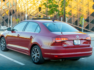 Volkswagen Jetta foto 5