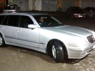 Mercedes E Class foto 4