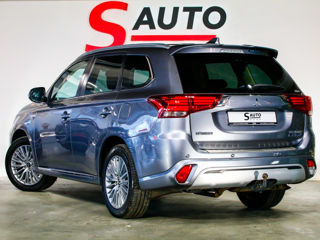 Mitsubishi Outlander foto 5