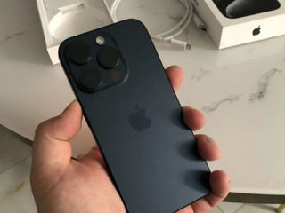 Продам iPhone 15 Pro на 128 ГБ.