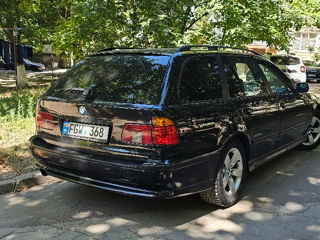 BMW 5 Series foto 4