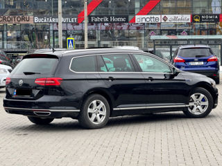 Volkswagen Passat foto 4