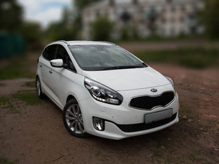 KIA Carens foto 1