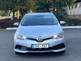 Toyota Auris foto 8