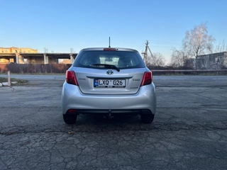 Toyota Yaris foto 5