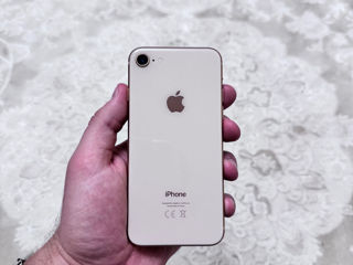 iPhone 8 64GB Gold foto 2